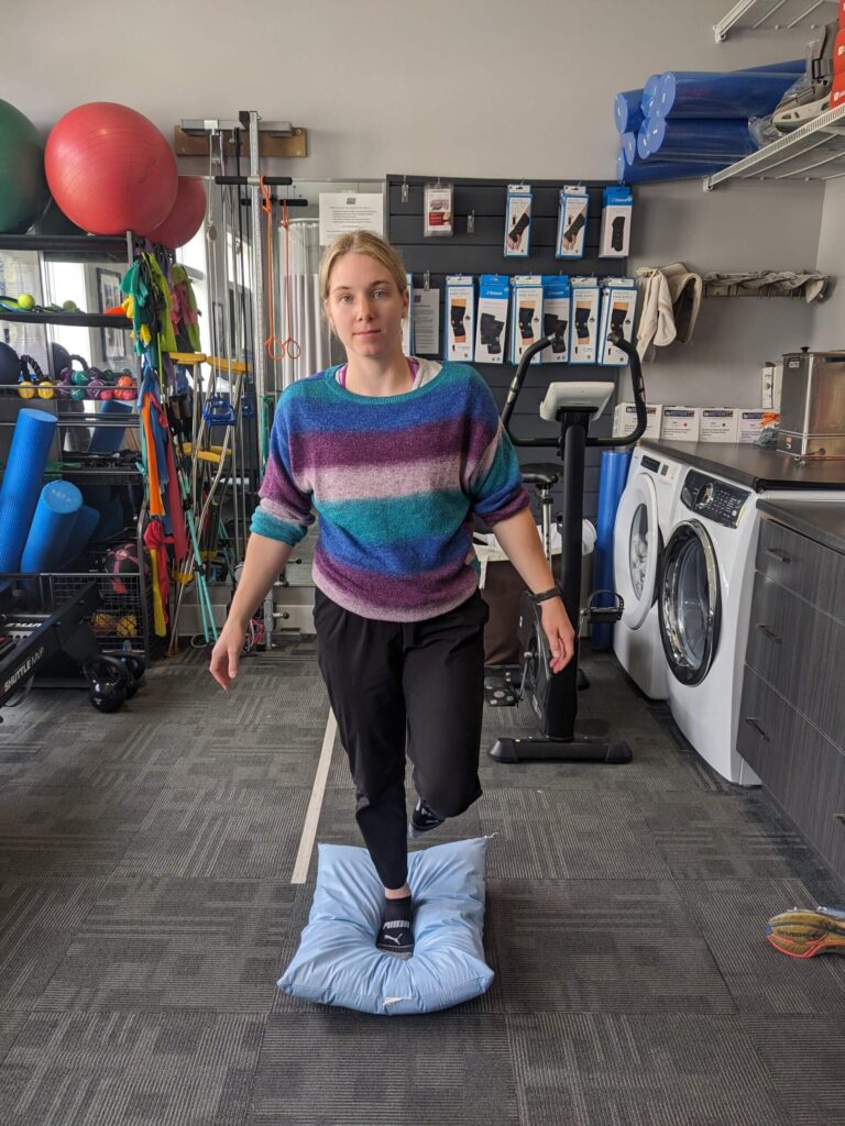 Single Leg Balance Exercise demonstrated by physiotherapist Leanne Park
