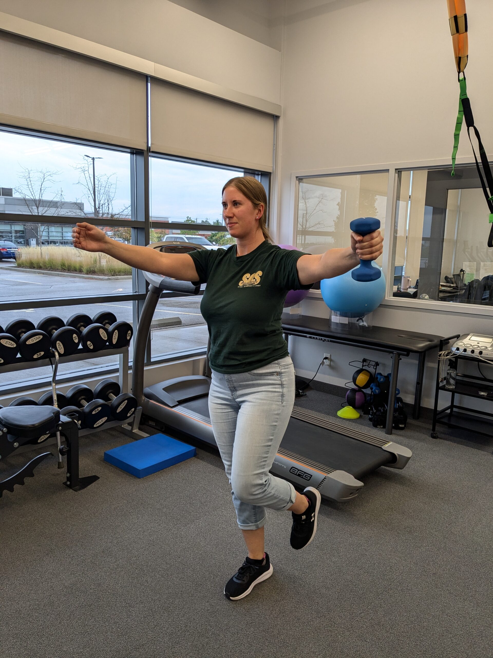 Flamingo Twist Balance Exercise demonstrated by physiotherapist Amanda Calford